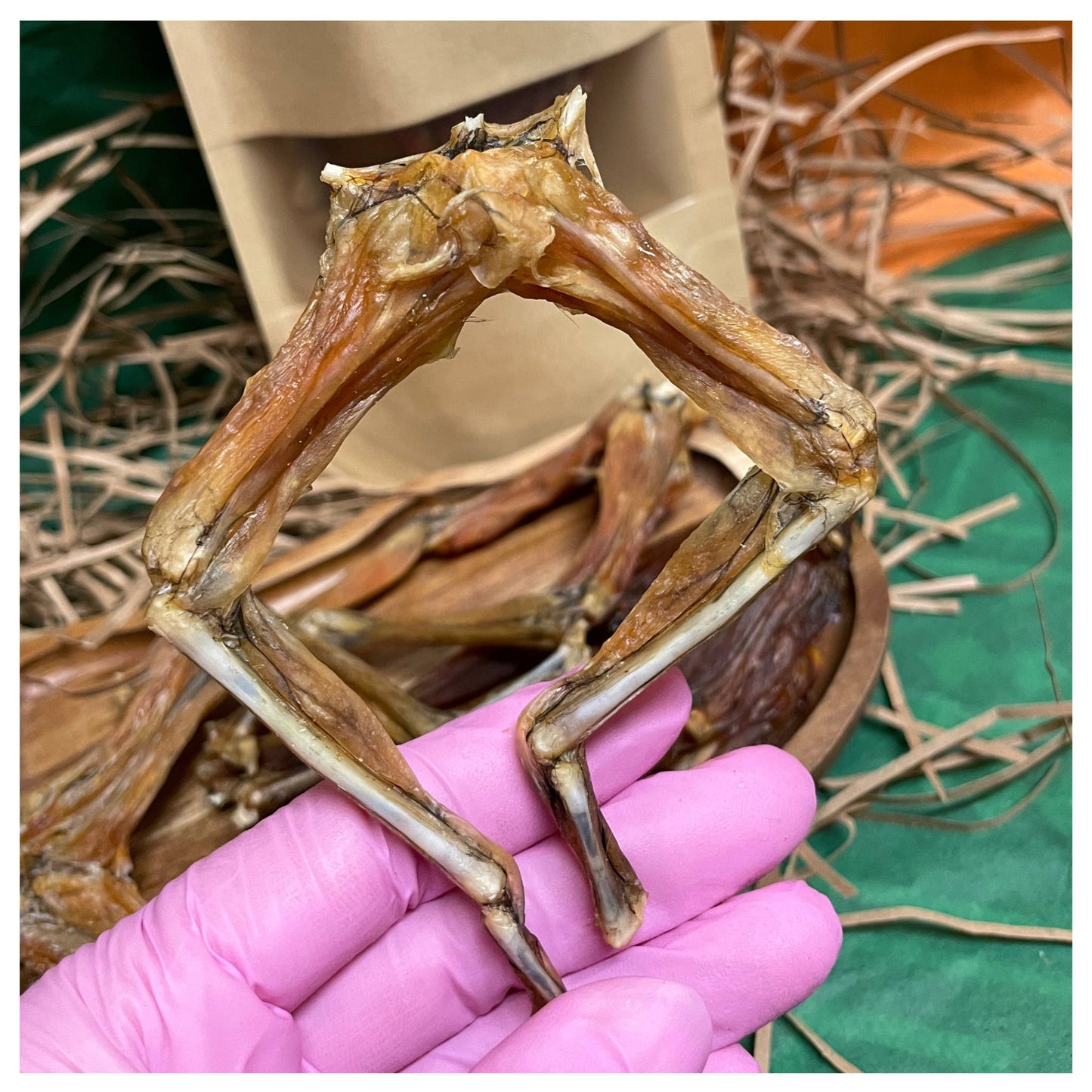 CHEWTOPIA Frog Legs
