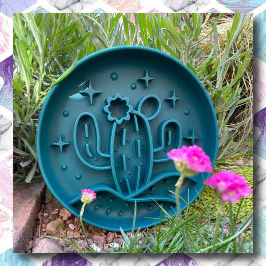 CHEWTOPIA Cactus Safari Slow Feeder