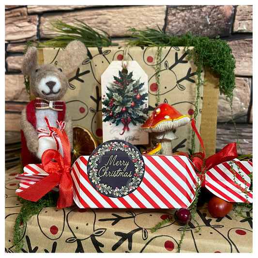 CHEWTOPIA Festive Cracker Snacker