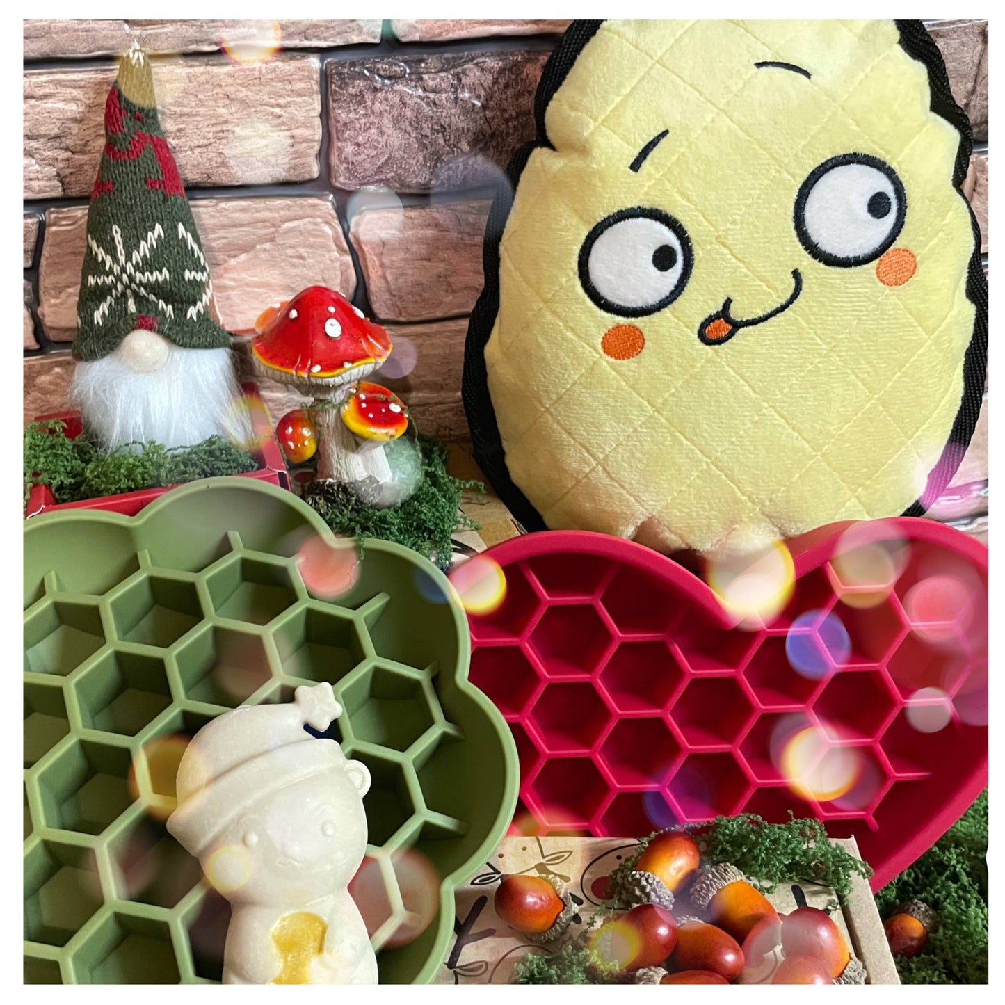 CHEWTOPIA Merry Berry Boxes